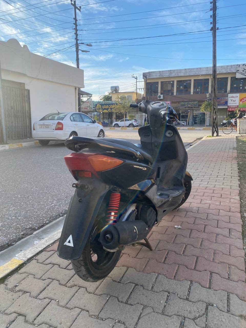 سلام عليكم سكنس 110 ياباني اصلي كله علبلادي بيها صوت فيلس ونضافة الدراجة كدام عينك رايد عليها 750 وبيها مجال مكاني الاسرى ***********
