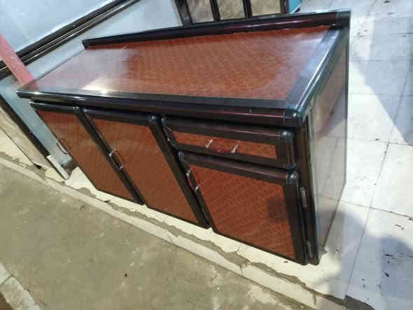 للبيع كونتر ارضى متر نص  اخ جديد شغل فصال تقيل موصل سعر ١٠٠ بي مجال *********** اسيا *********** مكان رشيديه
