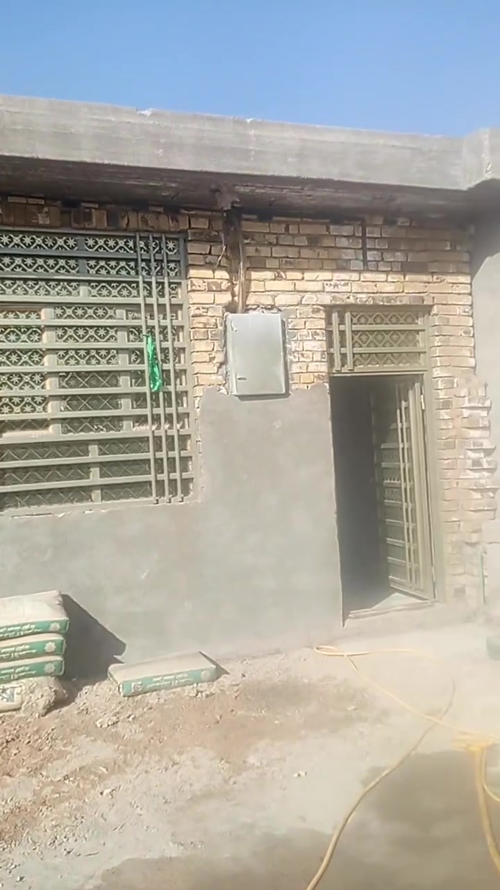البيت للبيع مساحه200م ***********
