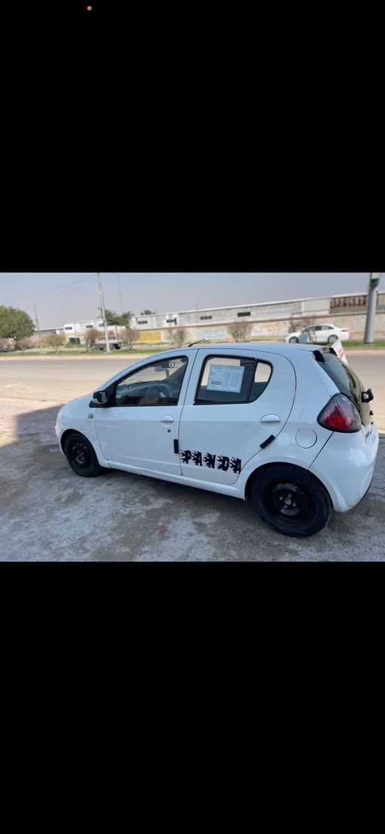 باندا 2012 شاشه كاميرا 
بيها نقوصات بسيطه
مكاني منصور باسمي رقم دولي سعرها 46

موجود واتساب وماسنجر‭  0751 634 6527‬
