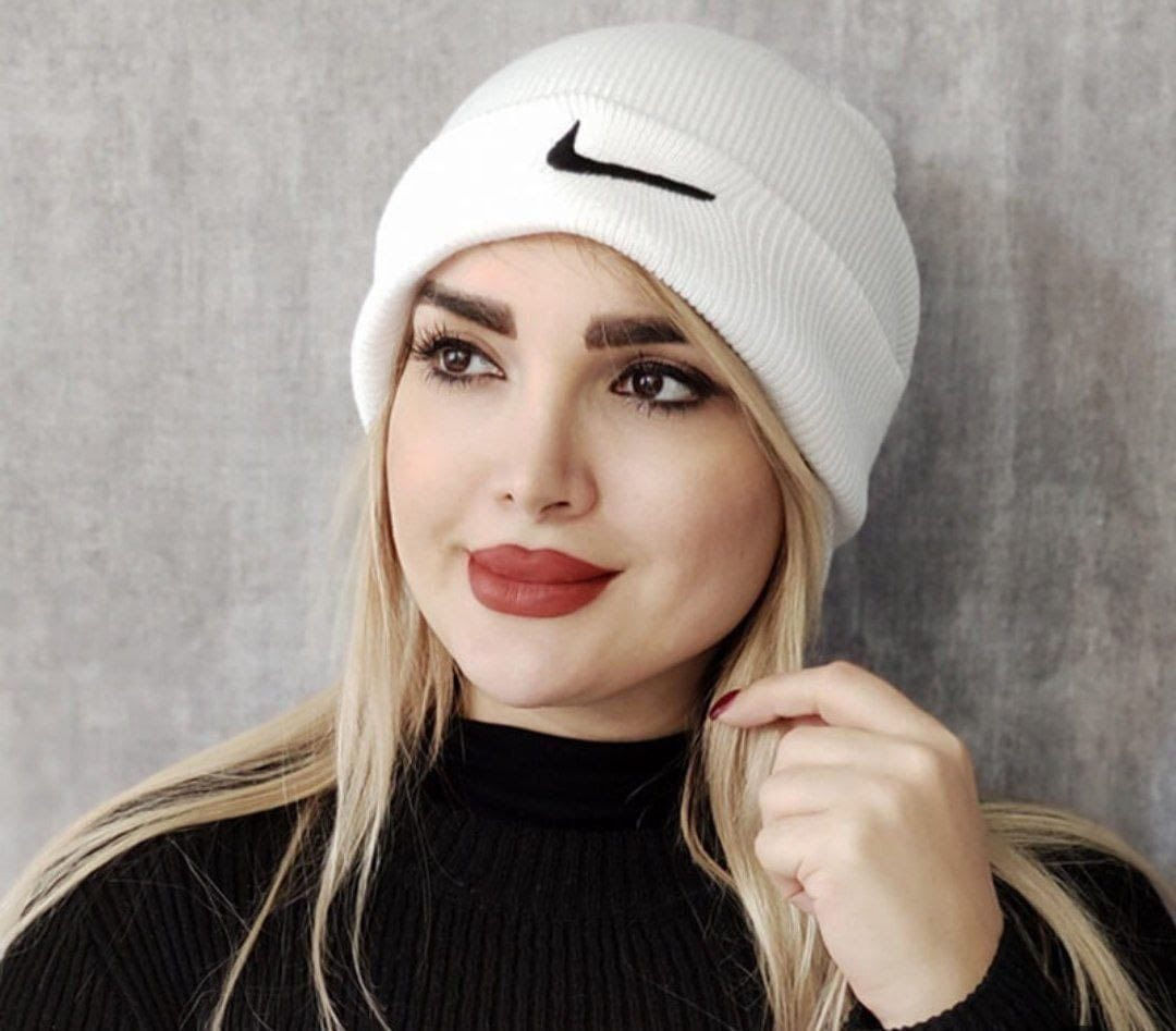 كليته نسائي درجه اولى صناعه تركيه لونين ابيض واسود والسعر ١٨ درن الف
***********
