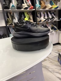 مقاس ٤٢ • شباب • ملابس