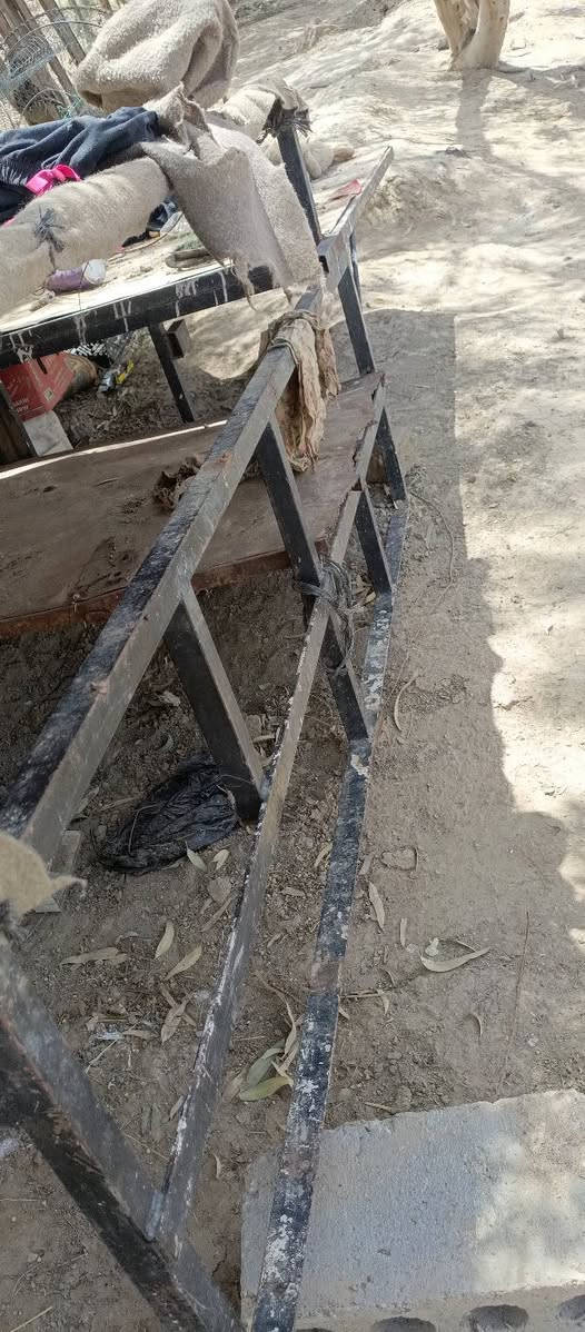 محجر ستوته نضيف بس متروك جنت شاده على جمره اشتغل بيه مخضر الي يريده بيه خير ويدلل


**إذا كنت صاحب هذا الإعلان وتريد حذفه لأي سبب، رجاءا أرسل رسالة إلى الدعم الفني**