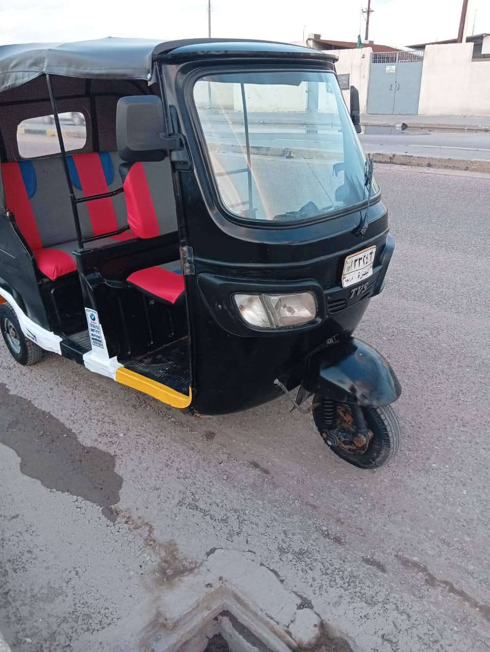 سلام عليكم ورحمه الله وبركاته 
تيك توك للبيع موديل 20شهر 12
جهازه محرك مجففت شركة 
البدي لا ضربه ولا بعده ولا صبغ 
سعر 5 في مجال كلش حديد رقم سنويه 
بصره حيانيه شارع 60 قرب جامع سيد نعمه 
***********
