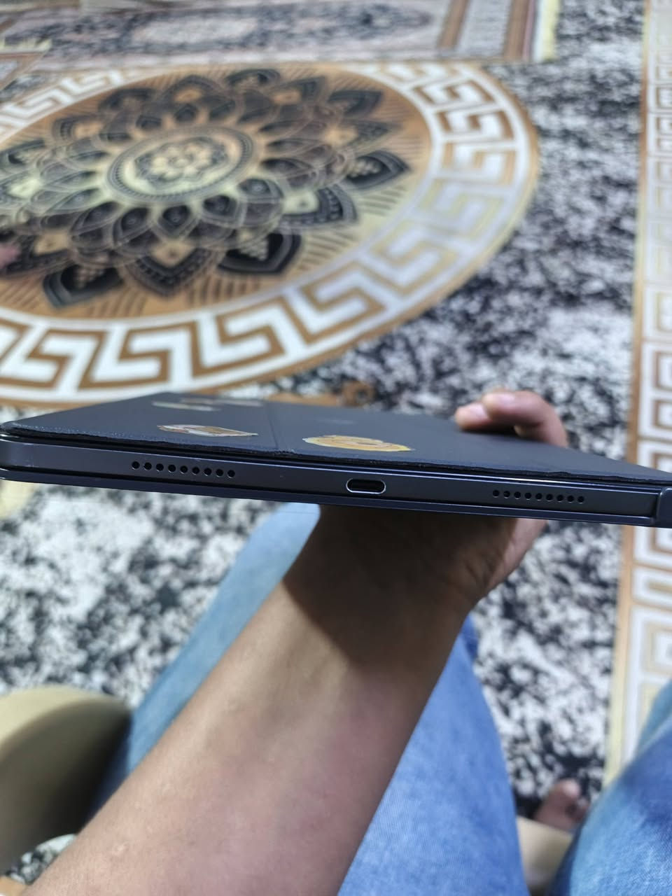ايباد هونر للبيع باد x8a
ايشغل 60 افريم بوبجي
ذاكره 128 
شاشه 11 اينج 
نضافه 100%بدقت شاشه فول اجدي ابلاص
استعملته اقل الشهر وابوي اخذه بسبب بدت المدرسه 

وبدقت شاشه فول اجدي ابلاص 
ومعدل تحديث 120 هيرتز
وبصطوع 400
الشاشه مثاليه سواء كانت بالدراسه والالعاب ومشاهدت الفيدوهات
ويا يجي كفر مجاني شاشه مجانيه 
وشاحنه 
يجي وياه 4 سماعات سبريو اسبيكر 
السماعه مثاليه للفلام والاغاني والالعاب
وبطاريه 8500

اشتريته 300 الف 
اريده هسه 225 وبي مجال بسيط حك الجيه
الايباد نضيف اي شي ما بي اذا بي شي اني ارجعه وانطيك كل افلوسك
للتواصل ***********
