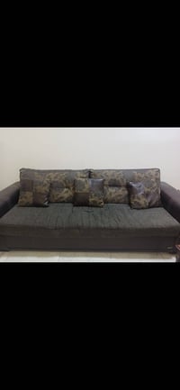 تخم قنفات للبيع 12مقعد جلد وقماش السعر 200للتواصل 07823533929