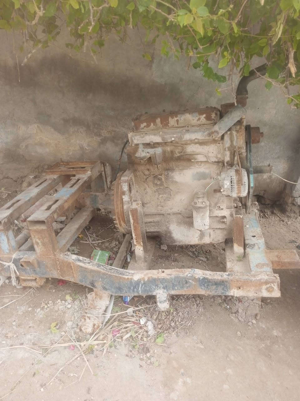 السلام عليكم مولدة كاروبة  وماطور هندي اطبو10وروس توليدهن لبيع بسعر معقول ***********3
