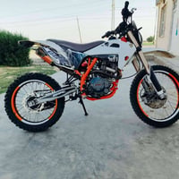 قفاز   CRX محرك 300  موديل 25 بعدو على وضع الشركه  السعر 1350 وبي مجال...