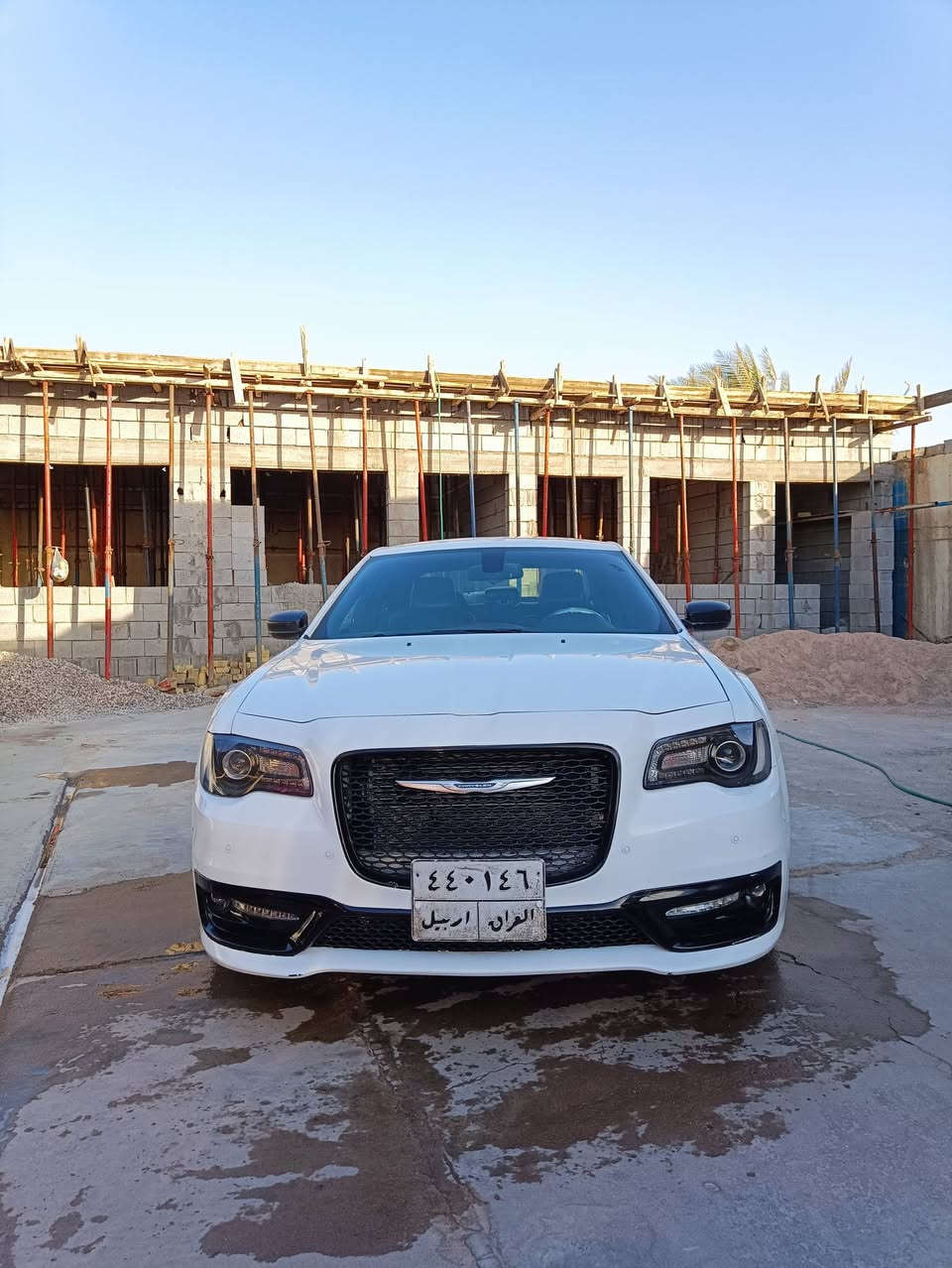 السلام عليكم
كرايسلر S300 موديل 2016  وارد امريكي بيها جاملغ وبنيد ولغد مبدل
وشويه بارد بجاملغ الخلفي سياره S فول مواصفات معروفه مواصفاتها بس بانوراما مابيها دمام بصندوك كشن حضن كشن كهربائي تدفئه ويل 18 وتخم تاير مكينه 3.6 مكينه وكير وحداده بلكارتون سياره جديده وحلوه لايت عدسه زرع عين حمره شرط نهار رقم اربيل سنويه منتهيه 
مكان السياره البصرة 
السعر 149 قفل بيها فقط حق جيه
 تفاصيل اكثر اتصل على رقم بي واتساب واتصال ***********

