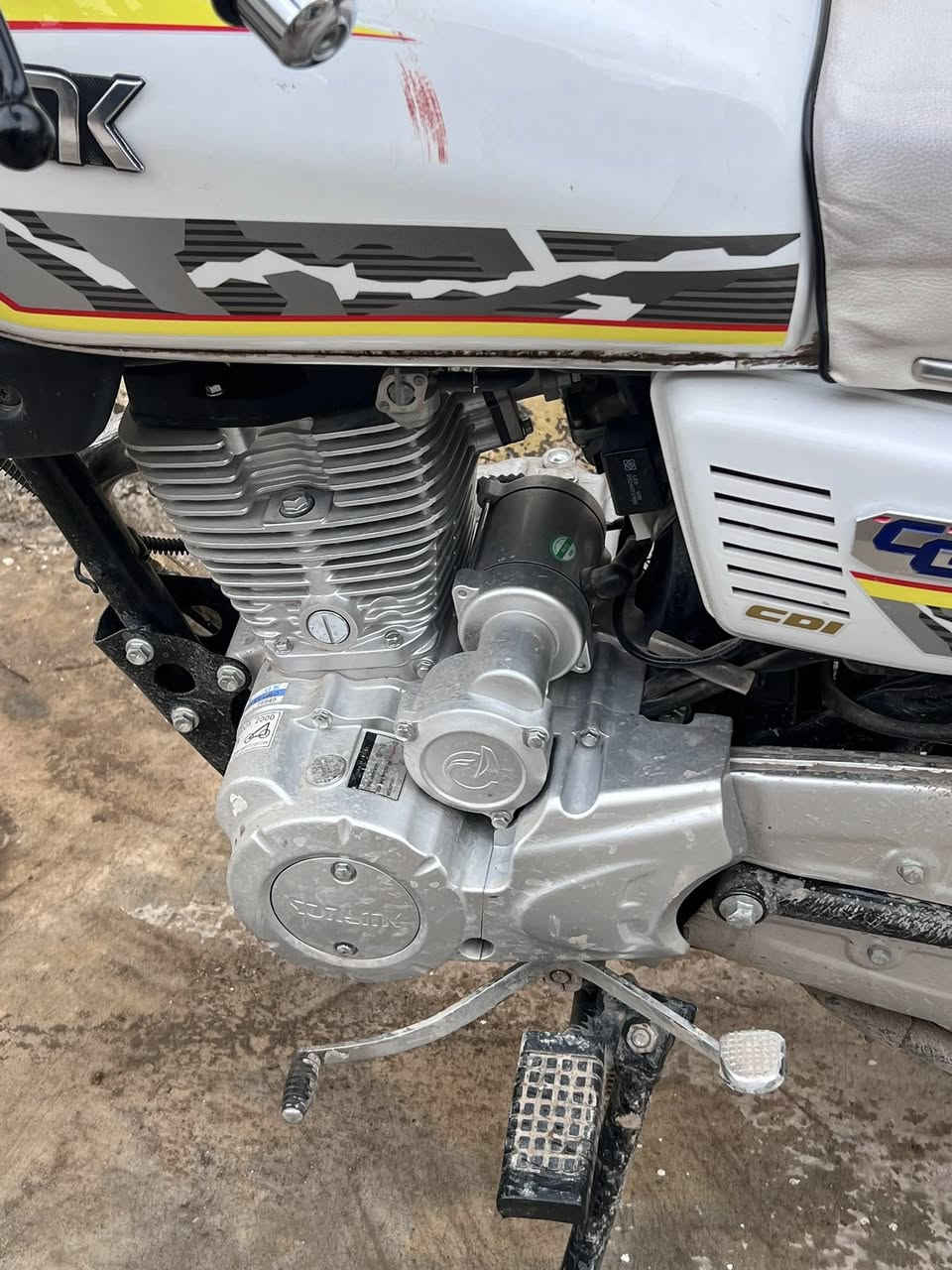 سلام عليكم دراجه سيفان موديل 25دراجه جديده مابيه اي شي سعر 775 وبيه مجال  ***********
