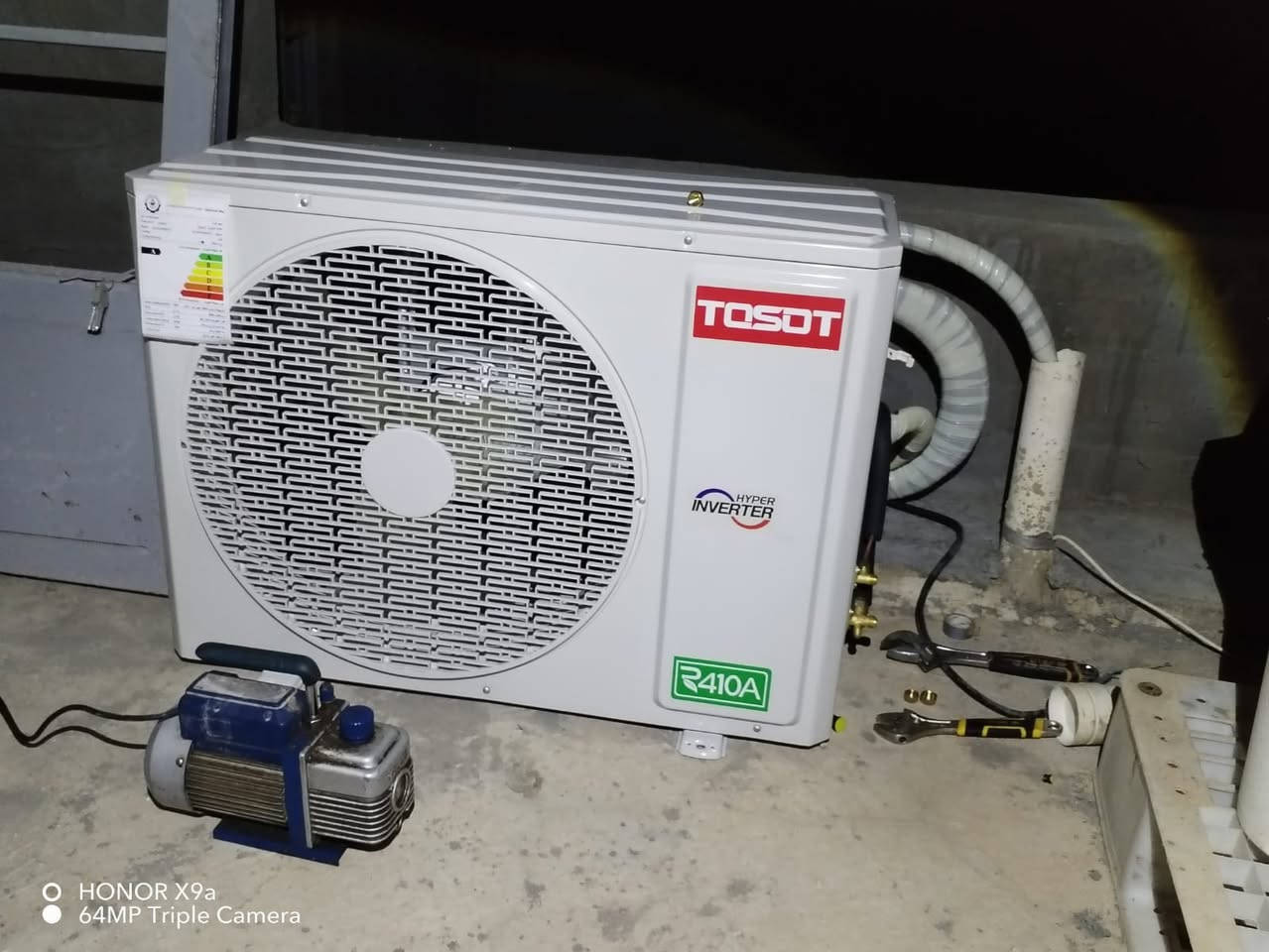 اليوم والحمد لله 
تم #نصب #سبلت  عدد  ٢  Tosot Inverter طن ونص 
في بغداد قرب مجمع الزهور 

#خدمات حيدر للسبالت  🪛🔧 وكل ما يخص #التبريد والتكييف 
تنصيب السبالت مع #عمل فاكيوم🧰
#غسل  وتنظيف و ادامة جميع #اجهزة التبريد🪣
#صيانة جميع السبالت والمكيفات   
للتواصل و الإستفسار اكثر مراسلة الصفحة او اتصل واتساب📞 ***********
تابعر البيج ليصل الى اكبر عدد ممكن 🙏
