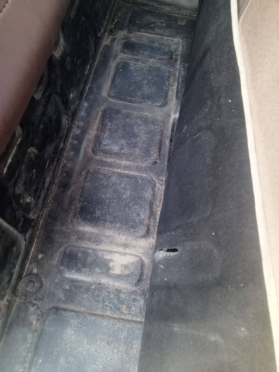 سلام عليكم تكتك موديل 17 للبيع اوراق سعر 2500 بيهه مجال المكان كوت/قضاء الحي  رقم الهاتف/***********
