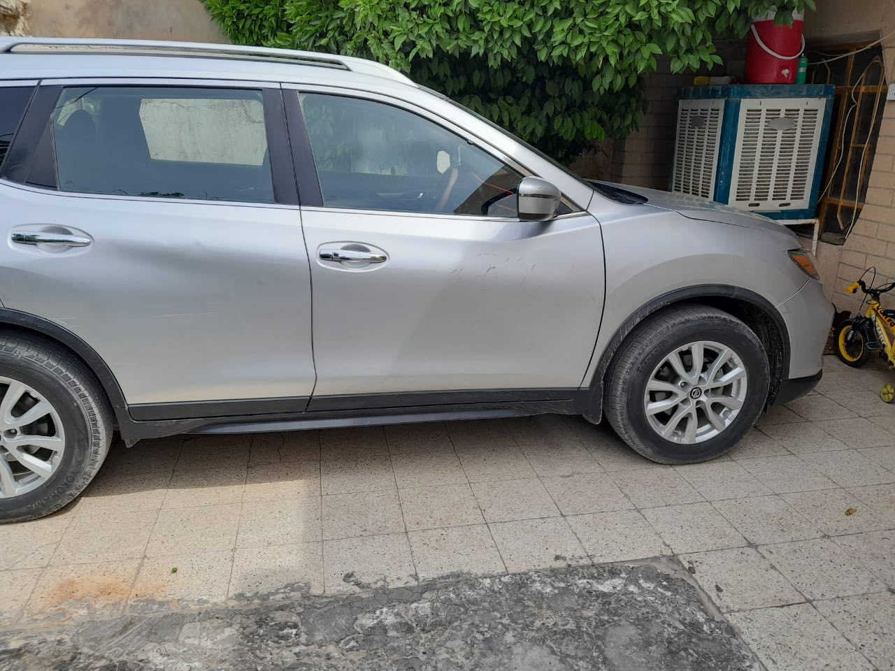 السلام عليكم 
نيسان روج 
موديل 2020
محرك 4 سلندر 2500
الضرر باب سايق وجاملغ وشبر بونيد صبغ 
ماشيه 90 ميل
سياره مابيها اي نقص 
رقم أربيل جديد بسمي
السعر 175 بيها مجال قليل
مكان السياره صلاح الدين 
‭٠٧٧٨ ٢١٣ ٣٢٢٣‬ ‬
