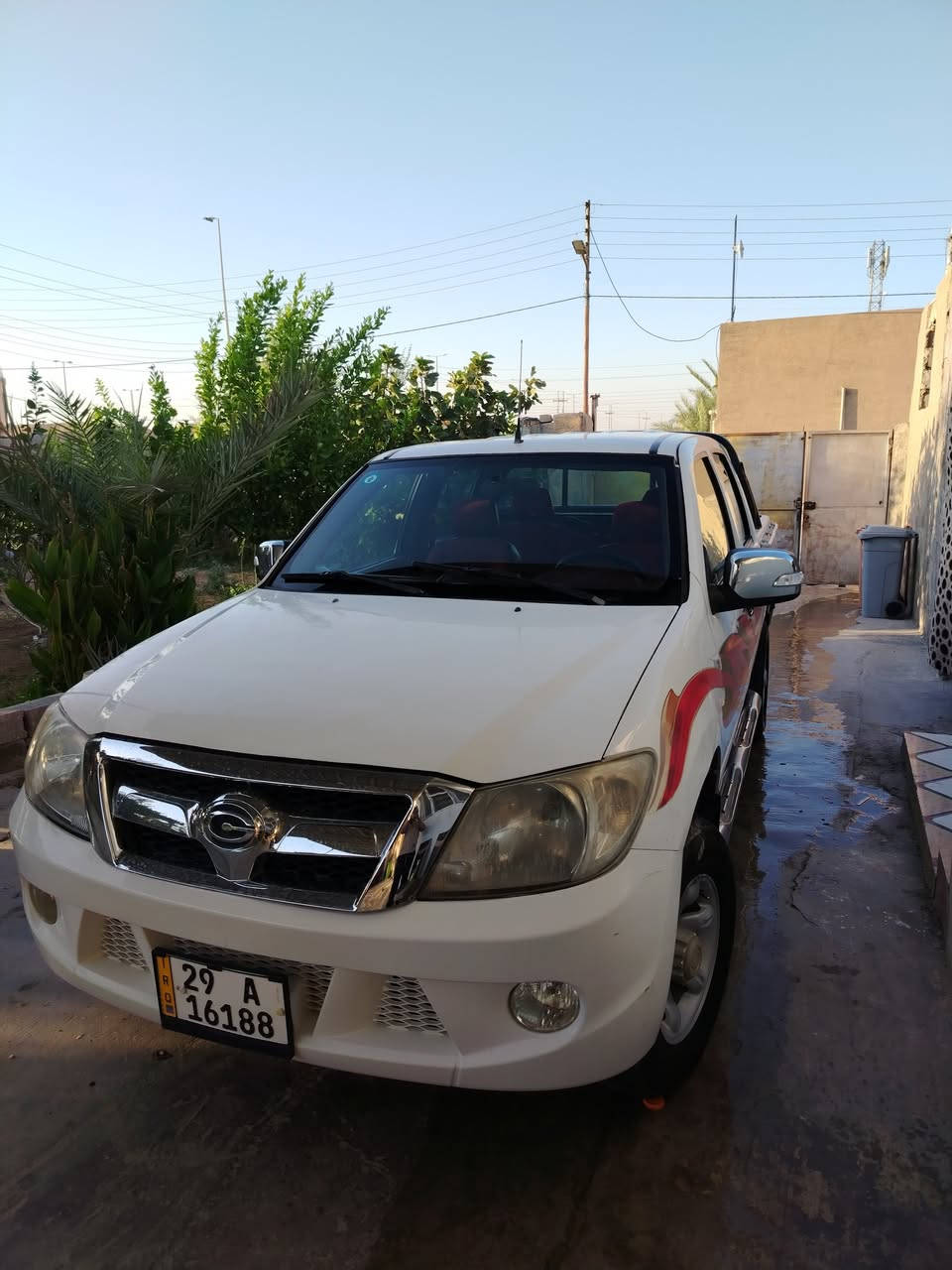 السلام عليكم
للبيع او مراوس بسيارة صالون🛻
كنو ٢٠١٢
(رقم واسط دولي باسمي شرط التحويل سنوية لل٢٠٢٩) 
السيارة محرك وكير واكسل كلهة كفالة بشرط
(شاشة وكامرة) وكهربائياتة كلهة شغالة
 السيارة جاهزة من كل شي (تبريد تدفئة) شغالة
غرفتهة نظيفة
الكشر كدامك وبي بعض التكحيلات 
***********
