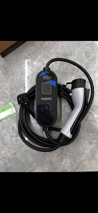 شاحنه BYD ضمان سنه  بي نضام ايرث سلام عليكم  من رخصه ادمين المحترم  اف...