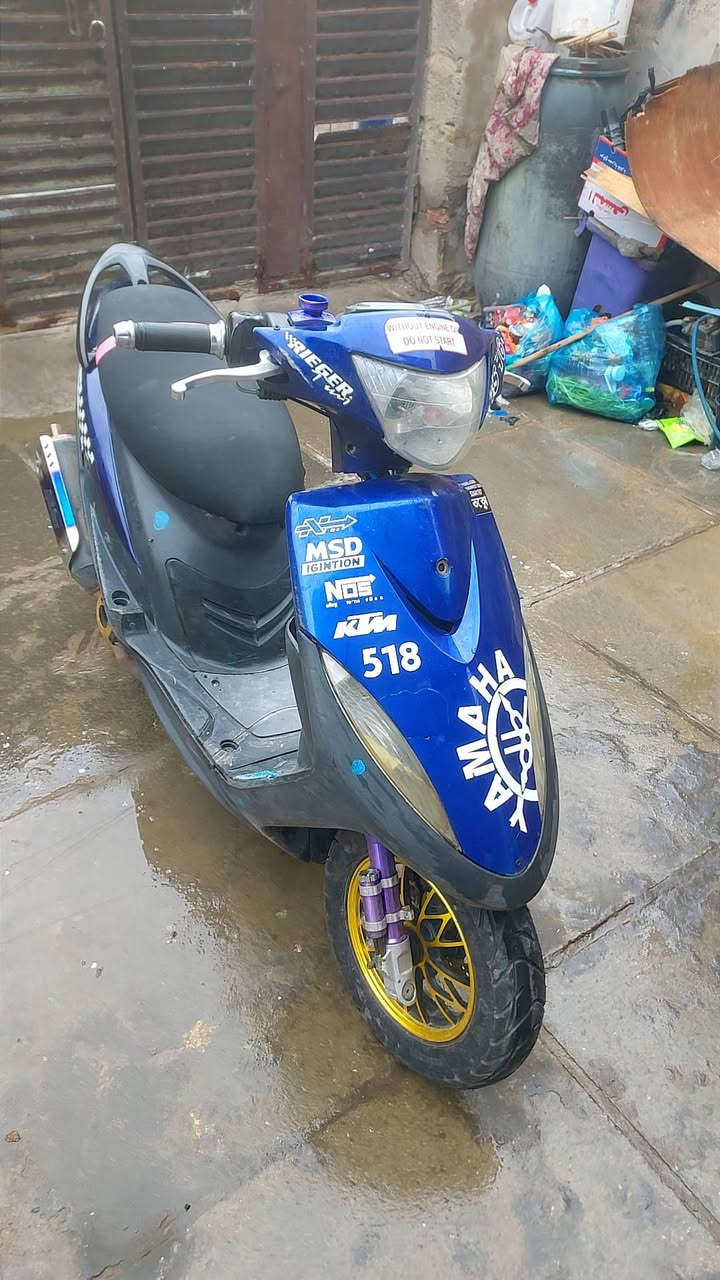 السلام عليكم دراجة ماكس عدلة للبيع مكينة مفتوحة ٤٩ لا تنقيص ولا تبخير كهربائيات شغالة نكرة بكل وقت بيها تزويد خارجي بي اصلي وتجاري اريدها ب450 وبيها مجال مكاني بغداد الحسينية مال الراشدية ***********
