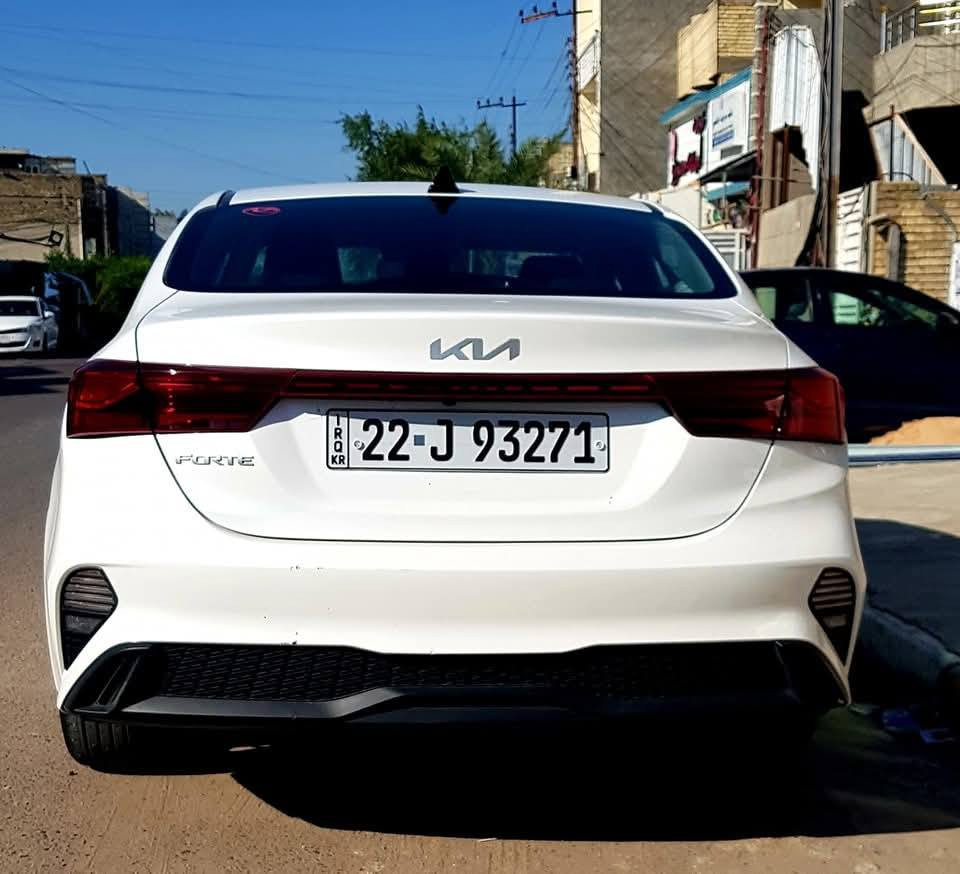 كيا فورتي 2022 ابيض  بدون ايرباك مامشتغل ولا كلوب بالدشبول ضرر فقط باب السايق والجاملغ ومبدلات اصليات ومصبوغات وبيها باب خلفي بي شخوط مال تحميل والسونار موجود
- مكينة ٢٠٠٠
- رادار تحديد مسار وتنبيه وتوقف
- كامرة خلفية دوارة
- درايف مود
- شاشة وسائط واندرويد اوتو
- تحكمات ستيرن وكروز سرعة
- مانع انزلاق
     السعر 148
***********
بغداد حي الجهاد
