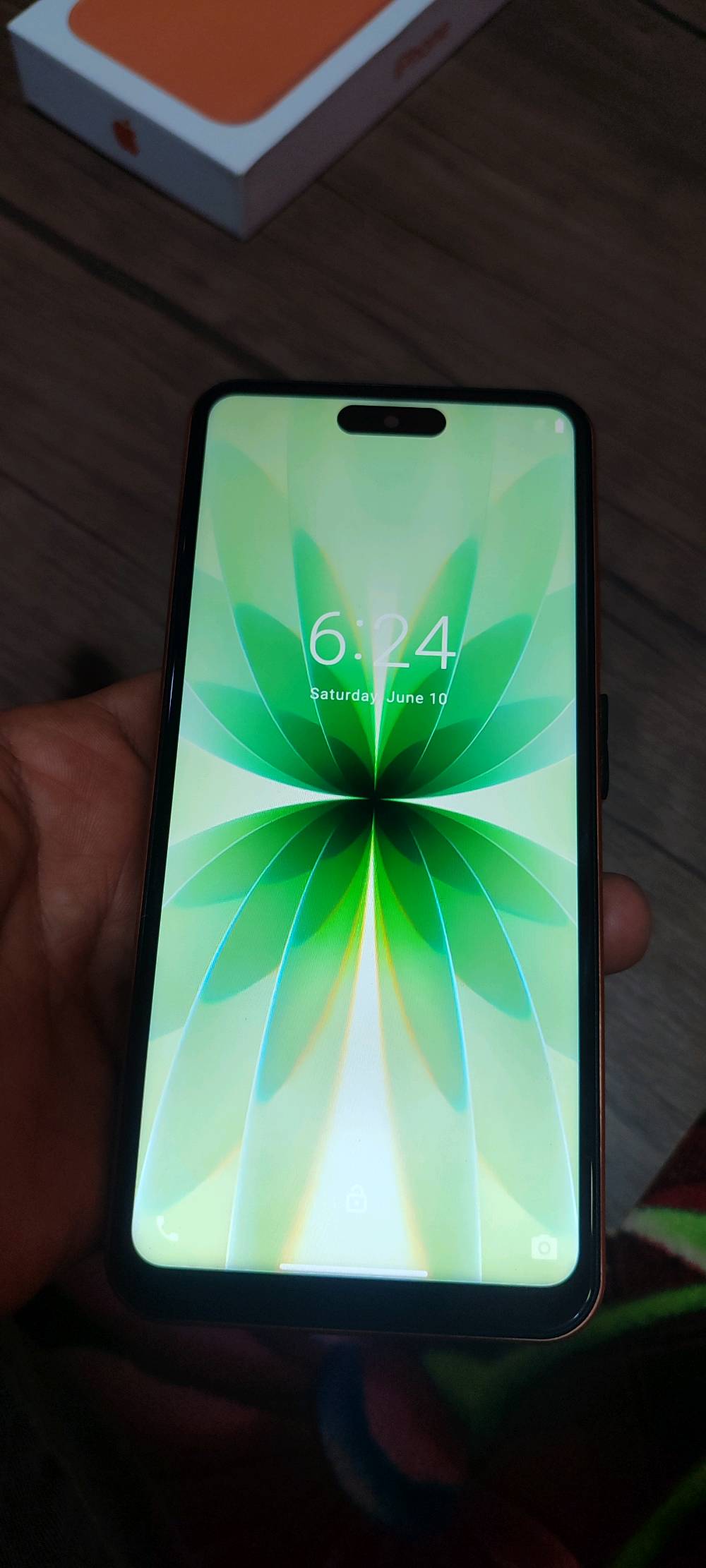 جهاز ايفون17 برو ماكس تقليد للئصلي هوه وباكيته جديد سعره 130 الف مكاني زبير ***********