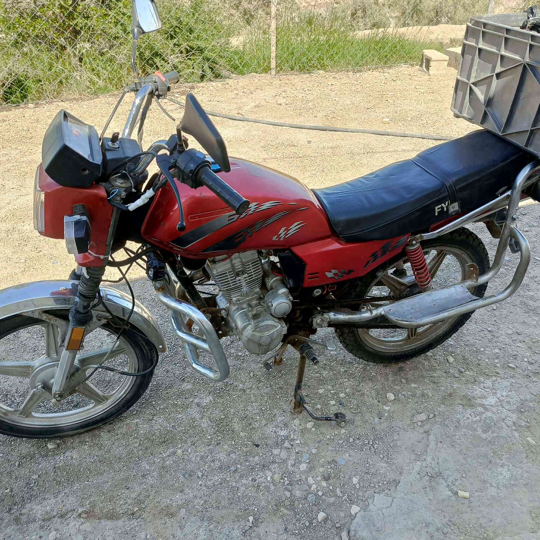 فيوم للبيع او راق 2015 واسط قرب الجامعه لاهليه ***********
مراوس جونده نضيفه
