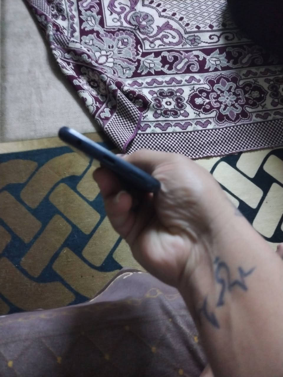 سلام عليكم عندي جهاز كلسكي A13جهاز نظيف ذاكرته 64جهاز عل فحص سعر جهاز ١٥٠ عنوان بغداد الحريه الثانيه للاستفسار الاتصال على الرقم ***********او واتساب أو عل خاص
