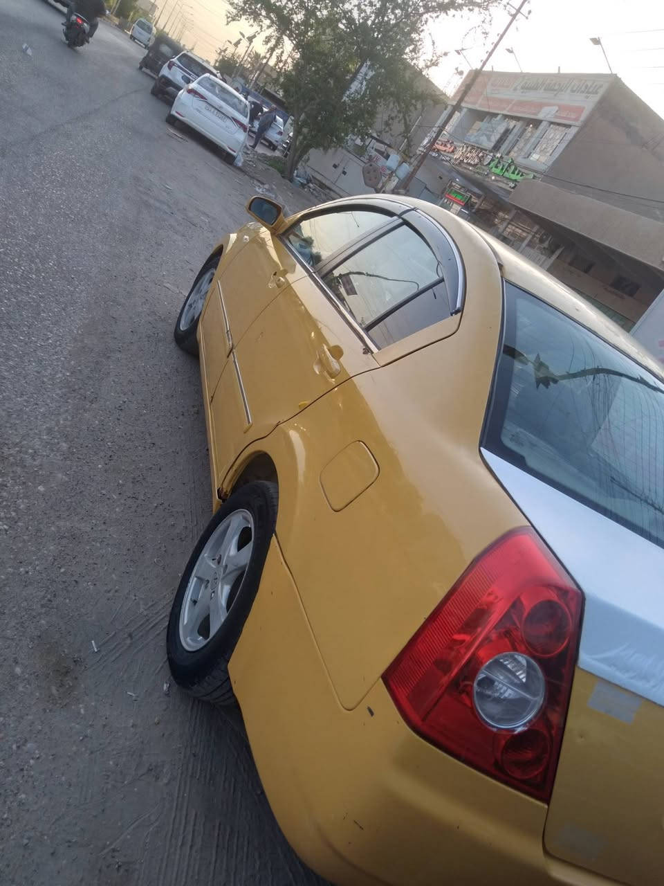 للبيع ايفايف موديل ١١مكينه تيكو جديده كير جديد تخم تاير جديد صدر خلفي أمامي جديد كهربايا شغاله راعيها مسافر اكفل سرقه وعشائر السعر ١٧وبيها مجال العنوان بغداد الستفسار على رقم ***********
