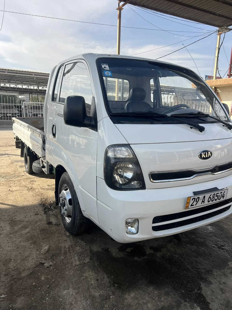 سلام عليكم كيا فحل موديل ١٧رقم واسط انكليزي هزه جديده سنويه لل٢٨ بسمي مداور ثاني يوم مشروع وطني  سيارة بلاديه بدون ضربة بدون صبغ بيهة طخة باب سايق مرجعه عل بارد خياس مابيهة مكينه بلاديه ٤٠٠٠مفتوح سيارة جاهزه المكان كربلاء استفسار *********** السعر ١٣٥ وبيهة مجال بسيط
