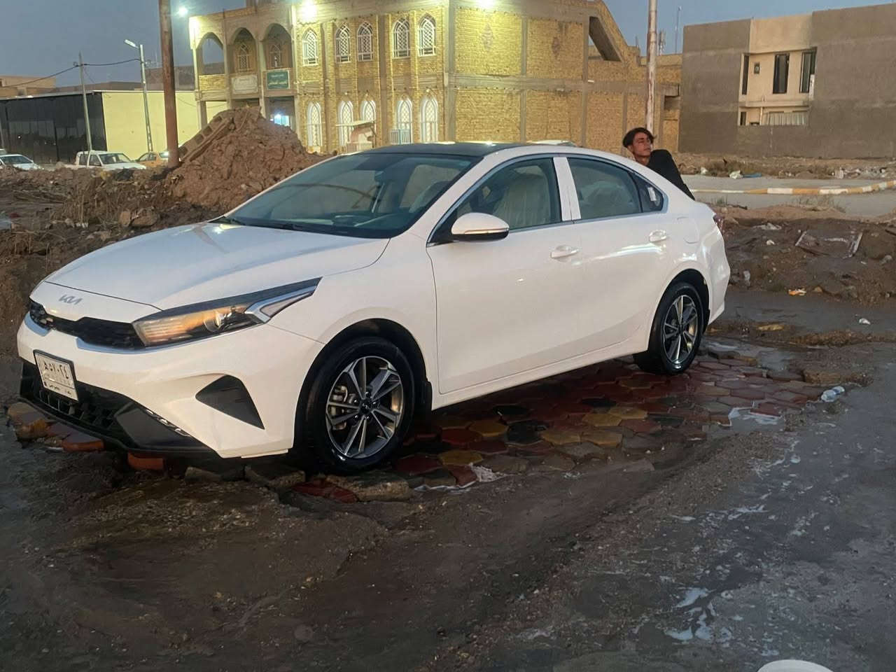 السلام عليكم
كيا سيراتو 2022 خليجي مكفولة
مكينه 1600cc السيارة ماشية 134 الف كم السيارة محجوزة استقطاع مباشر من الماستر بعدلها سنة وينفك حجزها رقم السيارة بغداد مكان السيارة واسط المركز السعر 148 وبيها مجال تريد وكالة موجودة رقم صاحب السيارة ***********

