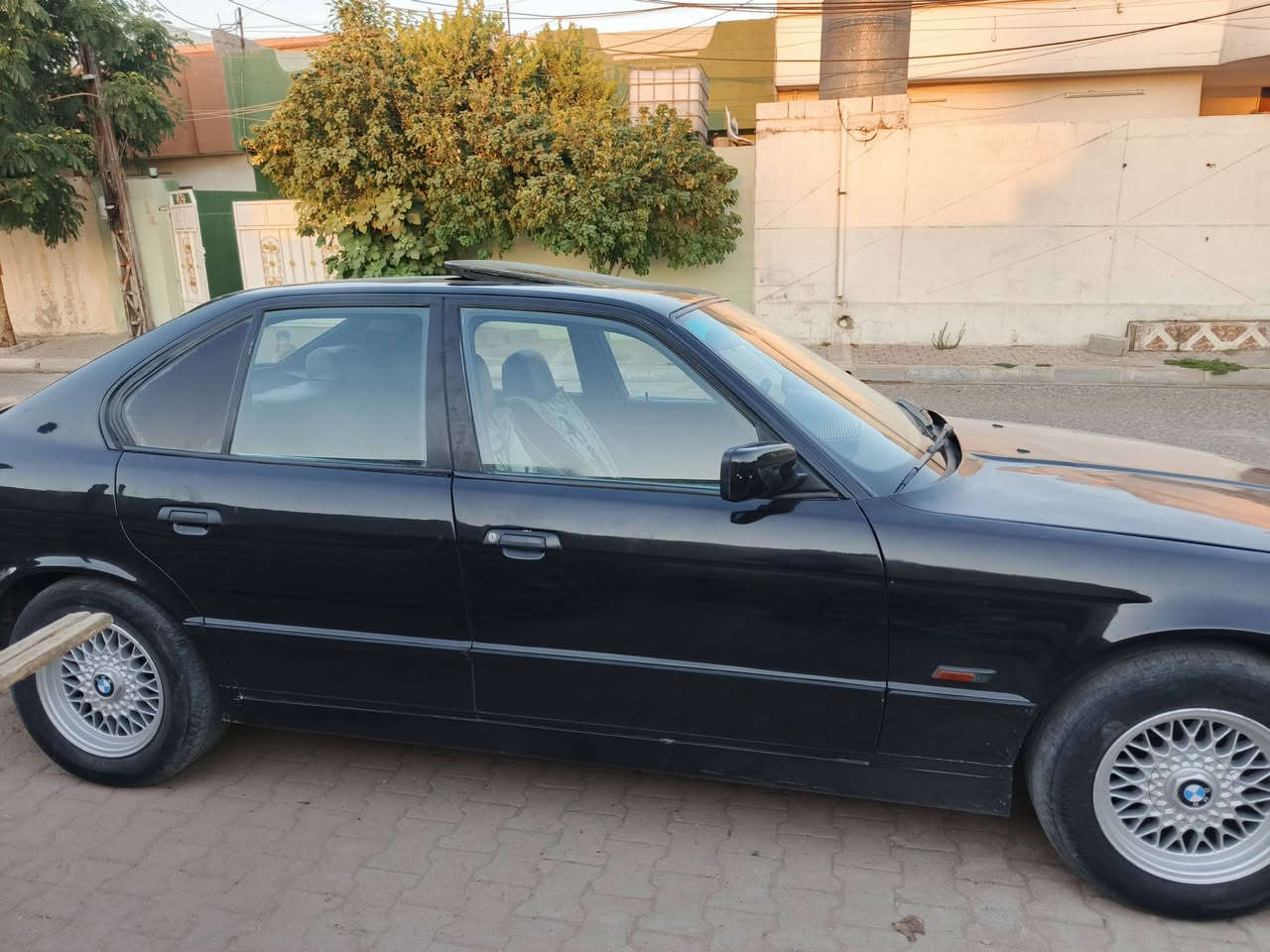 سعر بلاش بي ام حجم 525 كير عادي رقم كركوك مشروع وطني شرط الوكاله والتحويل تبريد ثلج بدون ضرر بدون تبديل فقط صبغ جماليه سقف سلايد جام كهربائي سعر 43 ورقه اني مكلف بالنشر هذا رقمي*********** مكان سيارة كركوك❄
