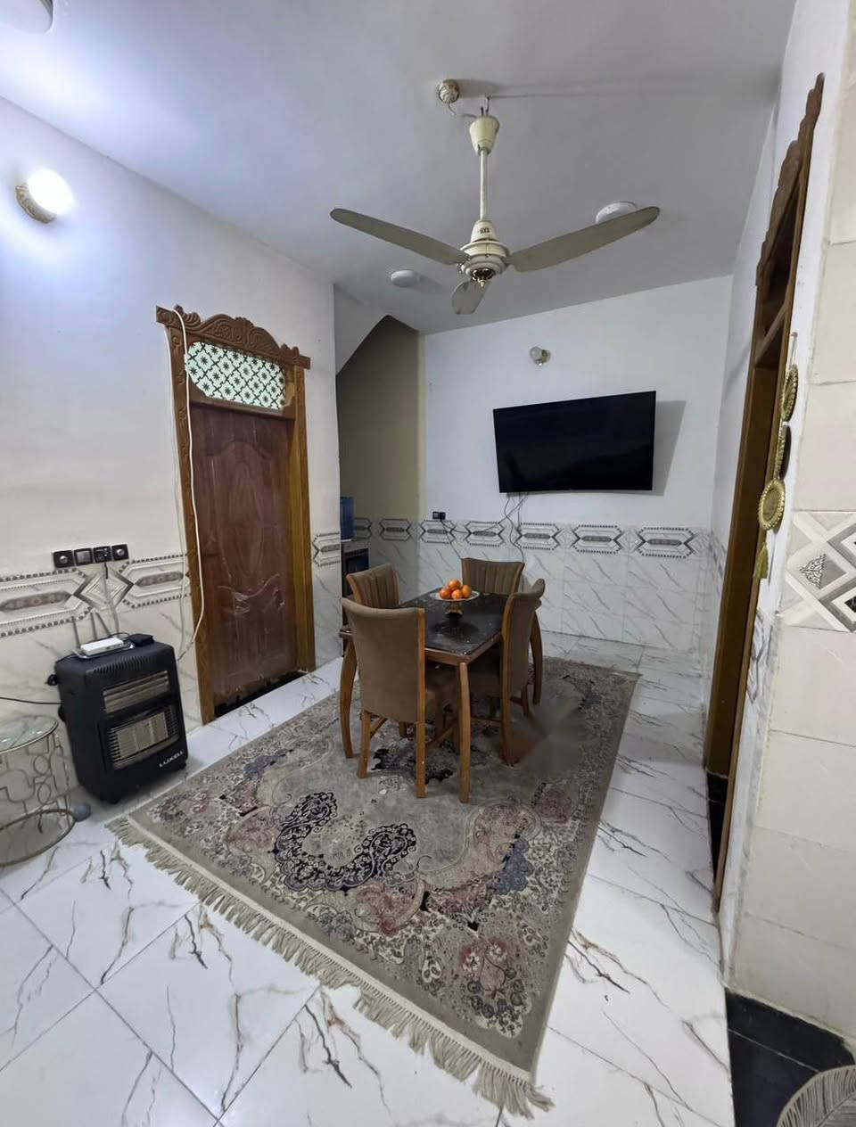 100 طابقين معا غرفتين خشاب بيت بيه 3غرف بل خط اول سعر 75 مجال
ألبيت على شارع المطار مقابيل ملحق القريه ماء وكهرباء واتبليط الحد باب بيت طابو زرعي سند 25 بناء طابوك جمهوري صب كونكريت سيراميك بورسلين ثقيل الاستفسار
***********.. *********** أو تساب
