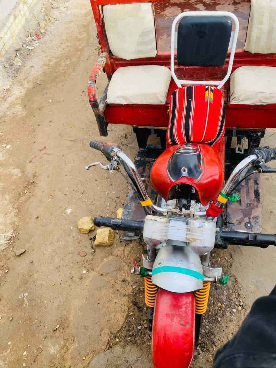 سلام عليكم ستوته للبيع سلطان مكاني العماره حي العسكري ***********
