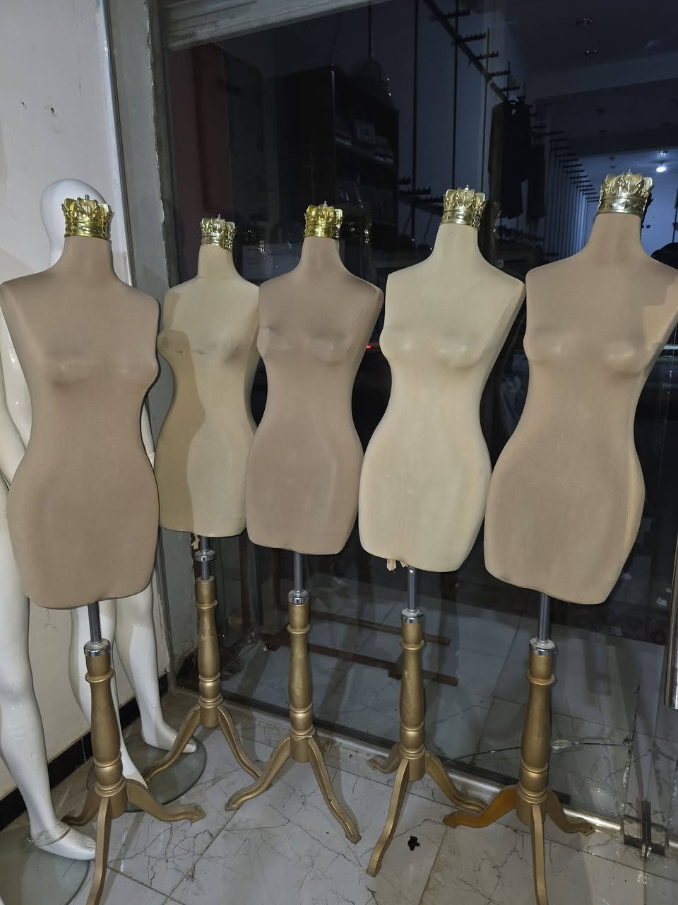 للبيع كلمن وسعره
العنوان الناصريه حي الغدير
***********
