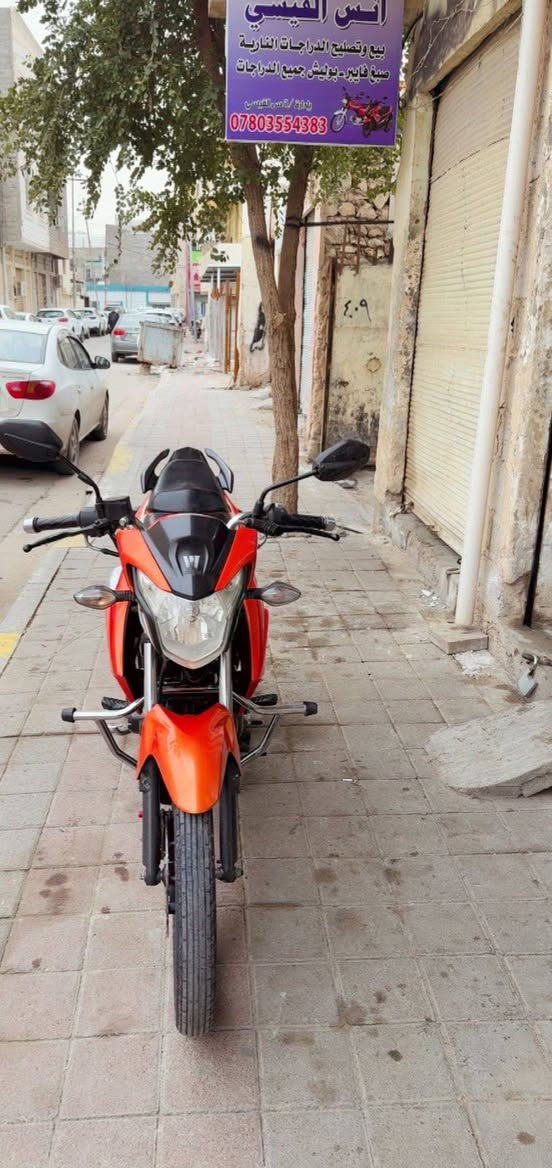 السلام عليكم ورحمة الله وبركاته هاوجي موديل ٢٠ نضيفه اي نقص ما بيها السعر ١٤ ورقه  العنوان رمادي شارع البريد مقابل باب البريد ورشة انس القيسي للإستفسار الاتصال با الرقم ***********
