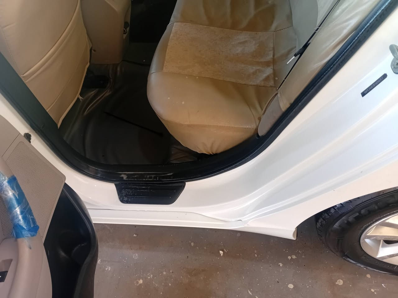 اللهم صلى على محمد وآل محمد سيارة سوناتا أمريكي موديل 15بسمي سنويه ل 2027.تفاصيل السيارة تبديل جملخ وبنيد مصبوغ نفسيته  تبريد شغال باتري جديد عبوه جديده تخم تاير كير جيد كهربائية شغاله سيارة ماشيه 136 تفاصيل اكثر ع هذا رقم 0789437335


**إذا كنت صاحب هذا الإعلان وتريد حذفه لأي سبب، رجاءا أرسل رسالة إلى الدعم الفني**