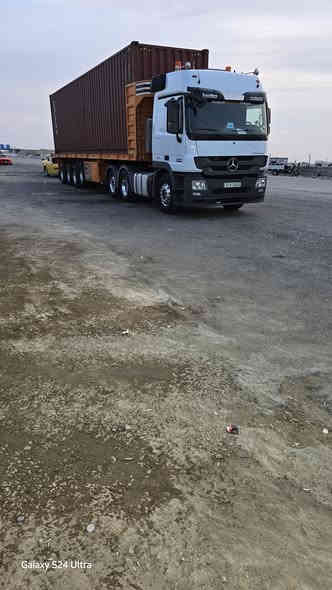 السلام عليكم سيارة للبيع اكتروس موديل 2011 سحال بلادي حجم (48 26) رقم اربيل + عربانه عمل علي الدراجي 4 محاور 14 شاصي 16 جتف 7 شريط عادل معيدي سيارة مكفوله للاستفسار *********** مكان السياره بصره اني مكلف بل نشر
