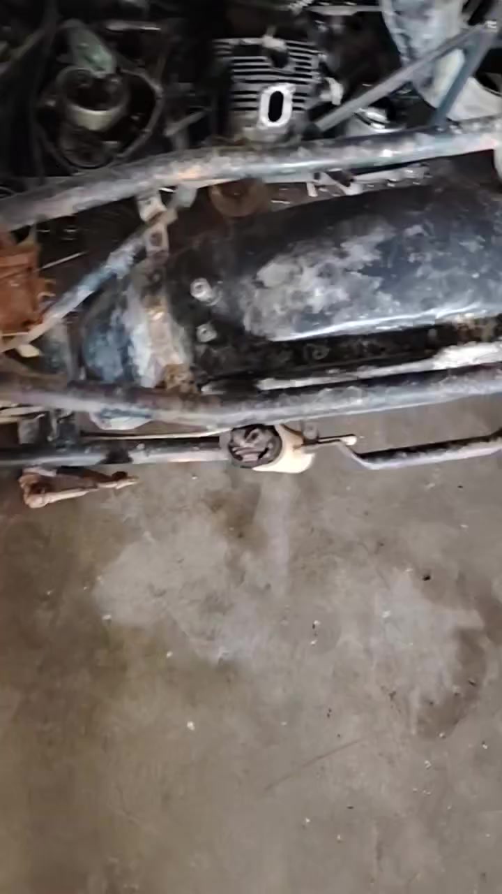 سلام عليكم شاصي مابي قطرت لحيم توصيل موجود ***********
