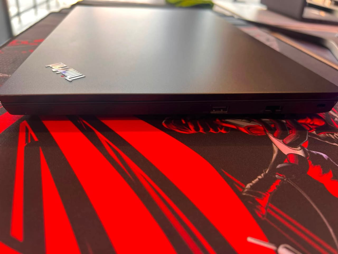 فقط 480 ألف دينار عراقي
رقم:*********** WhatsApp 

الضمان: ضمان لمدة شهر

عرض مميز جداً على لابتوب Lenovo T15 المستعمل!
مواصفات قوية:
 معالج: Intel Core i7 جيل عاشر
 ذاكرة: 8 جيجابايت
 تخزين: 256 جيجابايت SSD
 شاشة: 15.6 بوصة بدقة عالية (FHD)
 كرت شاشة منفصل: AMD Radeon RX 640 بسعة 2 جيجابايت، مناسب للألعاب الخفيفة والتطبيقات الرسومية.

الكمبيوتر في حالة جيدة جداً، وتم فحص جميع الوظائف للتأكد من أنها تعمل بشكل مثالي

توصيل: متوفر إلى جميع أنحاء العراق مقابل 10 آلاف دينار عراقي فقط
