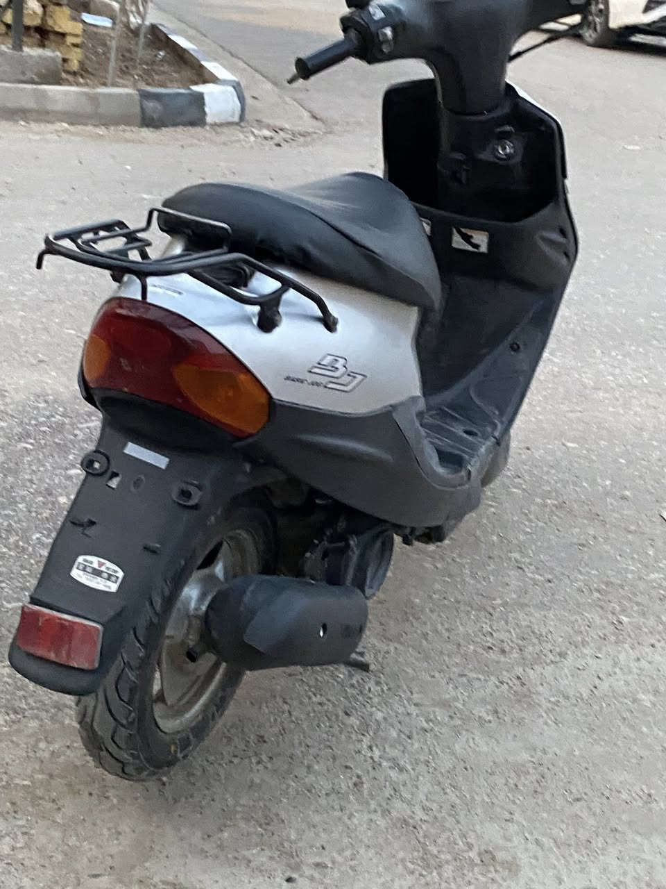 يوماها تسعه زروف صاله شهر طالعه من الوكيل الدراجه فول ومكوفل كفاله عامه اادراجه من الطول للطوله مكينه ما فتحوه كهربائي كله شغاله تواصل مازنجر على هذا الحساب او واتساب فق على هذا الرقم ***********
