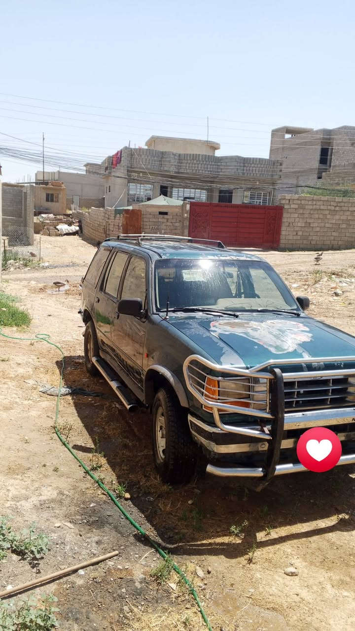 سياره للبيع موديلها 1994 فود اكسبلورا شرط التحويل جير مكينه مكانهاشرط بس بها عطل اريفيو مكانها حي الملايين الثانيه موصل بيع مستعجل هذا الرقم على الواتساب ***********%*********** هذا السعر 25 شرطه التحويل مطلقه عامه بيع مستعجل طقم تايرات جديد كربون مال بنزين بيها بيع مستعجل اتصال على الرقم
