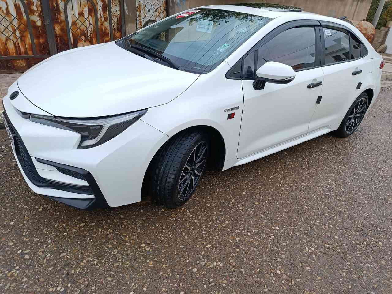 كرولا موديل 2024 هايبرد  او بنزين محرك 18 فول مواصفات GR سبورت بدون صبغ بدون تعديل بارد سياره بسمي تريد تحويل تريد وكلا مكان سيارة عقره تلفون كورك بيه وتساب ***********. آسيا *********** سعر 156 سونر هم موجود
