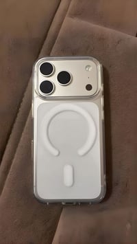 17 برو ماكس ايسم 256 بطاريه 100 مشحون ١٨ مره (07806401192)