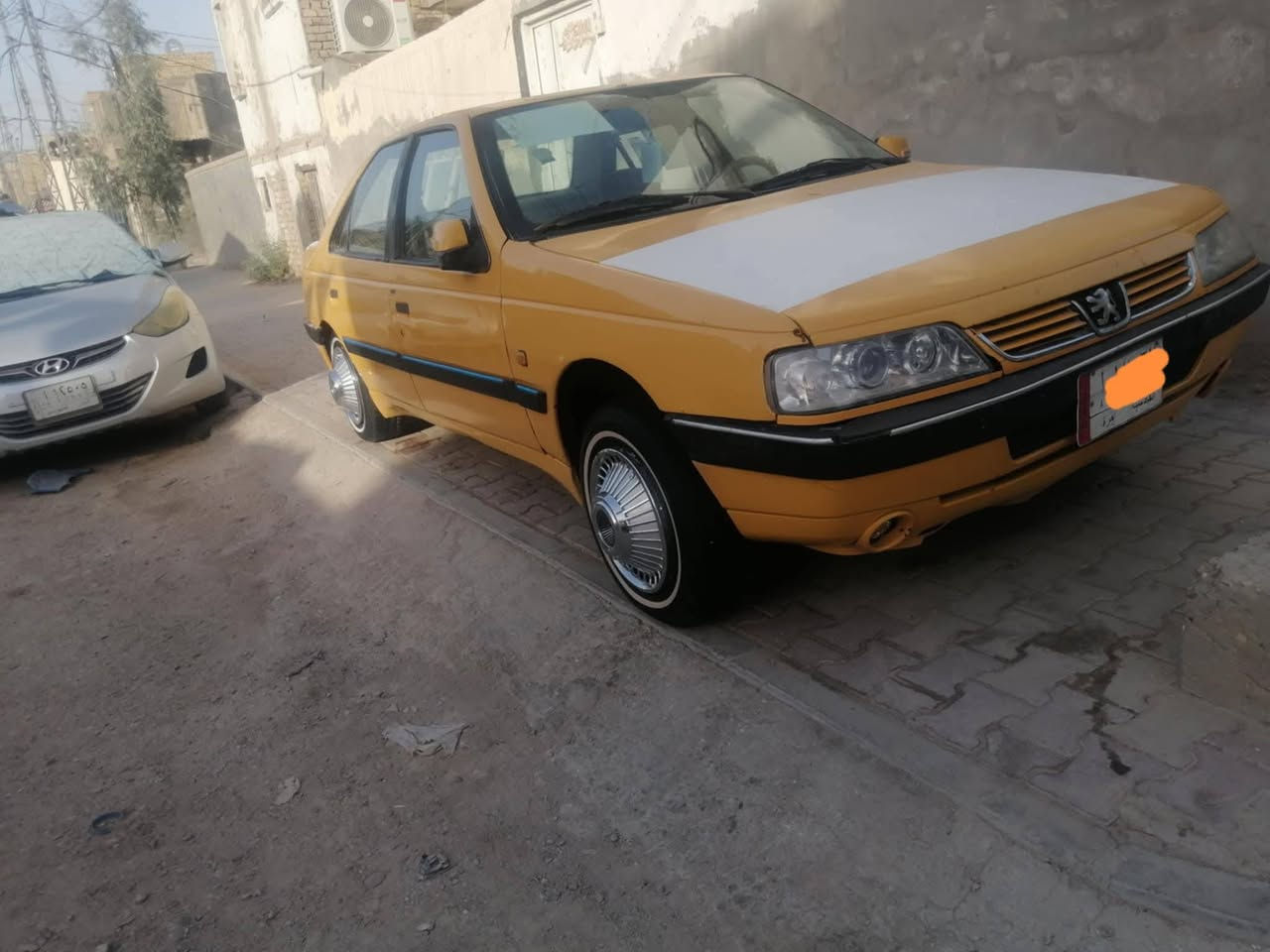 سلام عليكم بيجو 405 مديل 16 سنويه صاقطه ب 21 عليه هيئه 286ينزلن. من. سعره 
بيه ضربه بجنطه مصلحه سياره جاهزه 
ع اخر حبايه ترايك وين متريد سعره 28 اصفره الك رقم قادسيه *********** واتساب او نتصال
