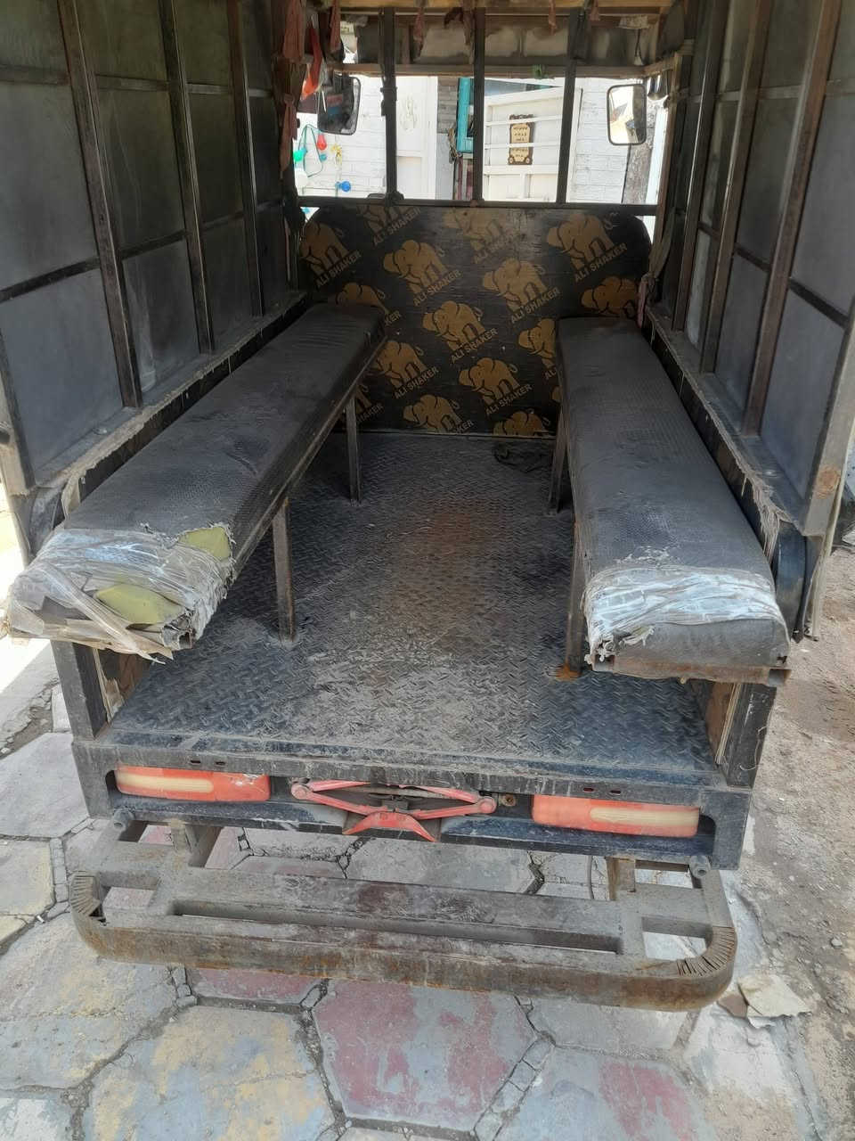 ستوته للبيع موديل ٢٢ رقم وسنويه بكاني بغداد شارع فلسطين ***********
