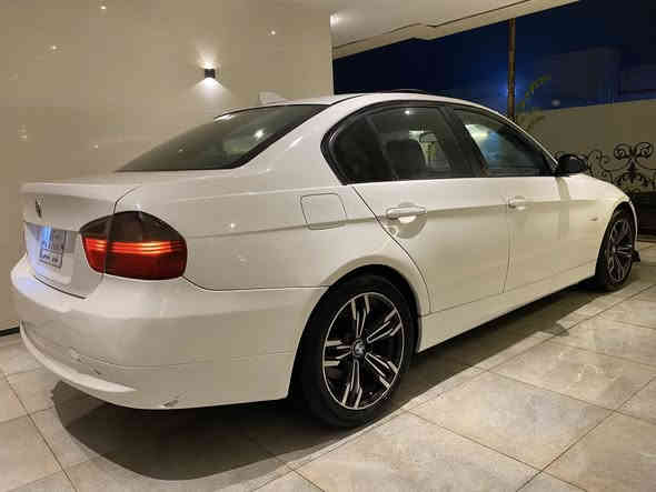 Bmw 2008
325
فول فول مواصفات
سلايد جلد
بصمة كشن كهرب تحكمات
رقم نينوى تحويل مباشر
السيارة صبغ عام
  السعر 94 ورقة
للتواصل ***********
