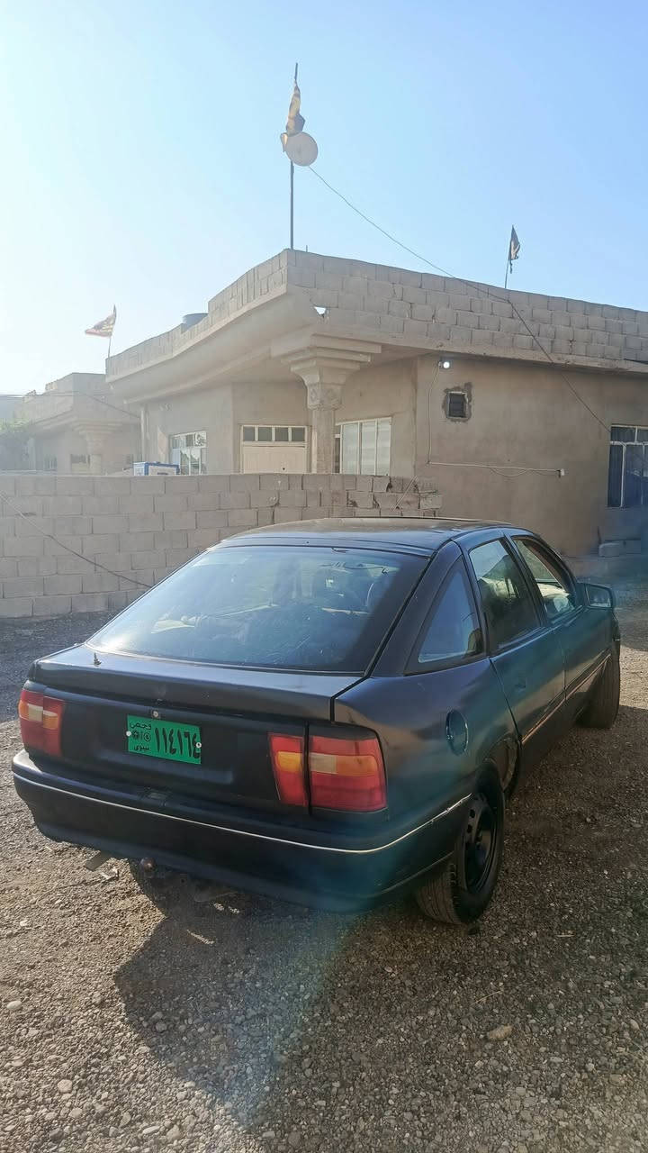 السلام عليكم اوبل فكتره 1991 للبيع او مراوس 
مكينه 16 وكير نضيف صدر نضيف تواير نضاف 
صبغ جماليه بدون حادث سلايت طكتين كهربائيات شغاله كلها لايتات اشارات جديد سنوية خضره وهزة جديد شرط التحويل والوكاله مكانها برطله ***********واتساب بيها
