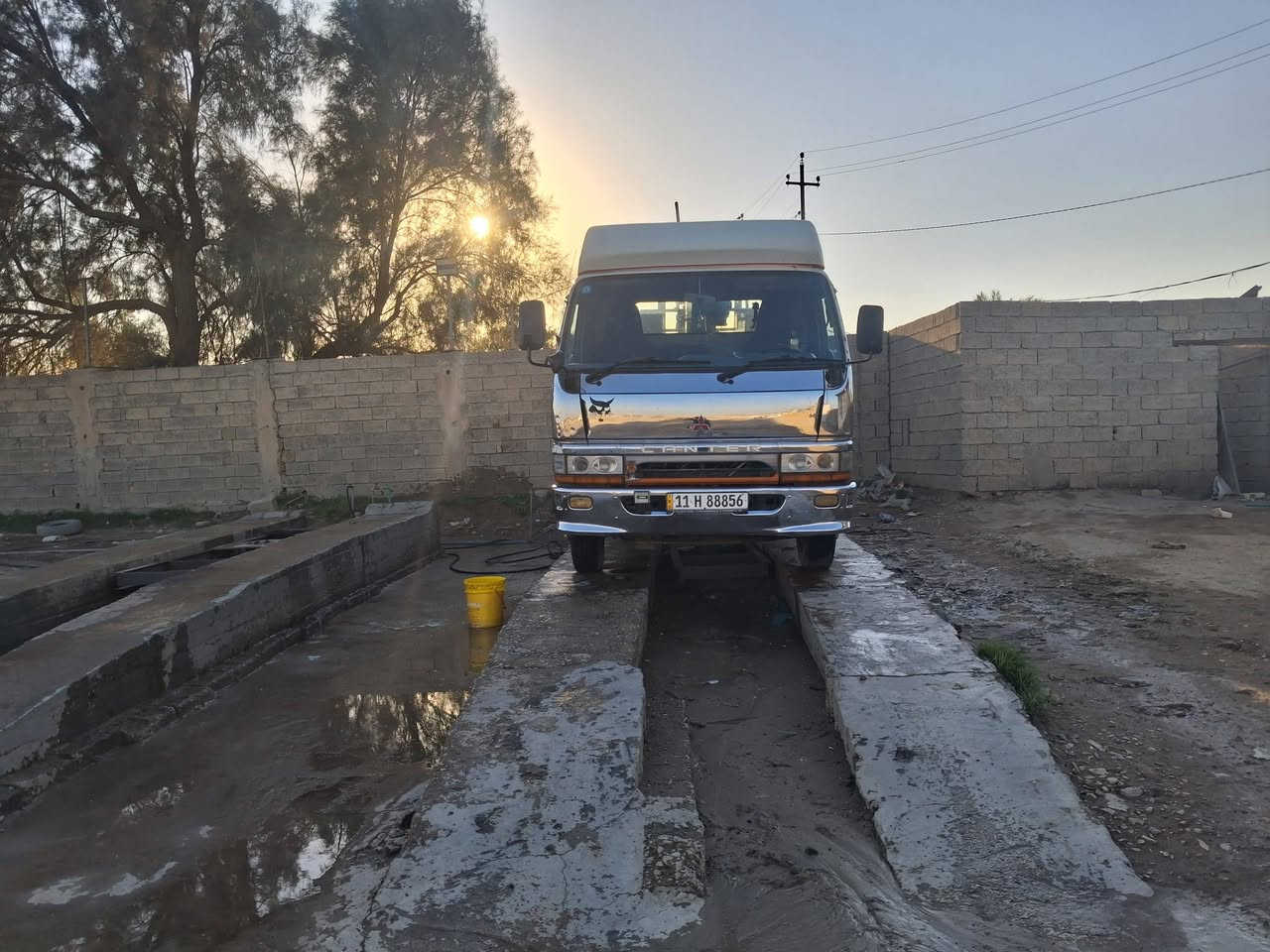 كنتر بزون كرين اصل موديل 94. طول 5متر حجم الكرين 2500 سلايتين   ***********
