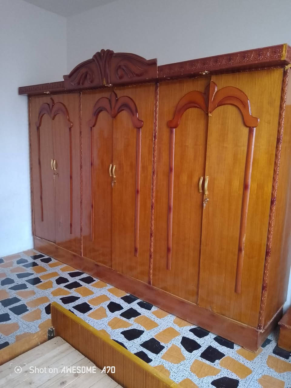 غرفه مستخدمه نضيفه نضافه 100بل 100 للحجز والاستفار رسلني خاص او على الوتساب وبيك خير وتتدلل ***********
