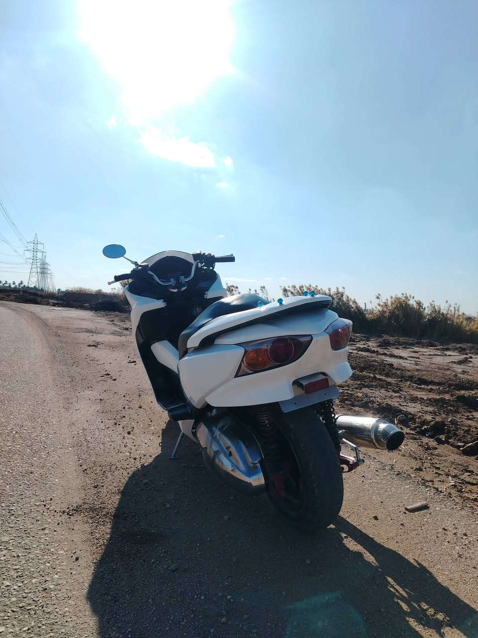 سلام عليكم اخوان
فورزه 010
جديده صبغ تغير لون جان لونه بنفسجي وصبغته ابيضكفراته بلاديات
محرك ما مفتوح جيب مصلح فيتر وياك اذا طلع مفتوح تأخذه بلاش كرهبائيات علئ وضع البلاد ما ملعوب بيه لا جطل ولا فد شي كلله من الطول للطول علئ  الشركه
كير على البلاد ٤ انضمه قياده ايكو وعادي وسبورت
الدراجه خير من الله وين متريد ترايك للبصره
الاكلجات ع وضع البلاد بلاديات شرط
المحرك شرط كيمر استخدم دهن موتل
 المي زيتي
الدراجه ماشيه ٣٥ الف
النقوصات البيه علمود ما تسئلني شبيه مابيه
نقصه باتري وجاملغ امامي باتري بيه بس تعبان كوه يشغله
والاشاير ما تشتغل حسب ما كالولي البدالات
فلنجات رياضي البريك الامامي برمبو
الدراجه كلش حلوه نصبته
مكاني ديوانيه
سعره مليون و ٣٠٠ وبيه مجال بسيط
رقمي  *********** اتصل ب اي وقت وبيك خير ودلل
اوراق ما بيه الدراجه
واسف ع الاطاله
الي يعلق تعليق سلبي يمثل نفسه واخلاقه
تحياتي للجميع ♥️
