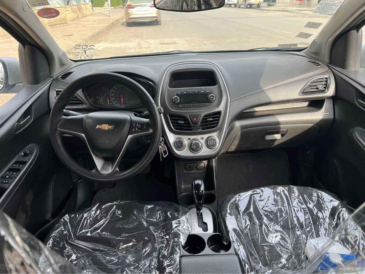 سپارک سلڤەر مۆدێل 2018 مواصفات خەلیجی ltکلین بێ بۆیاخ بێ تەرزە
تەنها کەمێک ساردی هەیە  بێ ناوگرتن زۆر زۆر خاوێنە کەم ڕۆیشتیە هی دەستی خۆمە بەناوی خۆمە
٤ جام کارەبا_ABS_تۆماتیک_سوکان ڤۆڵێۆم
گێر و مەکینە تبیرد بەناو کردن هەموو بەشەرت
 سەنەوی بەسەر نەچووە ٤ تایەی تازەو نوێ ی لەسەرە کۆری تازەم بۆ گۆریوە 
نرخ ٨٩ ورقە
تەلەفون+ڤایبەر ***********

سياره سبارك مواصفات خليجى حيل نظيف بدون صبغ بدون حالوب موديل ٢٠١٨ لون فضه تحكم ستيرن توماتيك زجاج كهربا ABS طايرات جديد
مابى نواقص محرك مكينه كل بشرط سياره ب اسمى ماشى قليل 
سعر ٨٩ ورقه
تلفون+واتس اب *********** أربيل, العراق
