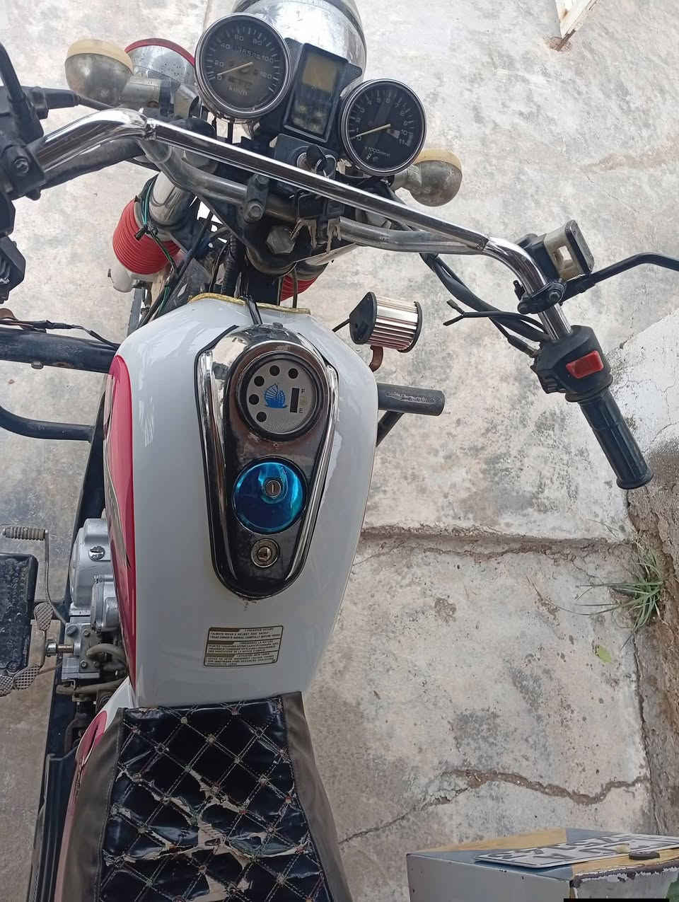 السلام عليكم ستوته الصقر للبيع موديل 21 مرقمه تحويل ثاني يوم مكفوله من ركبه ومن كلشي مال جناي المكان المقداديه     السعر /  2500.            
رقم ***********.
