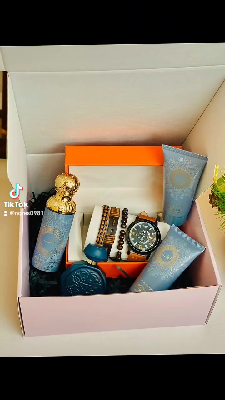 بوكس يصلح هدية لأقرب مخلوق على قلبج  🎁💋

🎁 البوكس مكون من :
ساعة مع سوارات مختلفة
مع علبة محكمة ✔️✔️

🖤بكج عطور فخم 
رجالي من ماركة قصة 🖤 
للرجال اللي يحبون الفخامة ويهتمون بأناقتهم.....

😘 كارت العبارة حسب طلب ك/ج 😱

سعر البوكس ٣٥  الف


**إذا كنت صاحب هذا الإعلان وتريد حذفه لأي سبب، رجاءا أرسل رسالة إلى الدعم الفني**